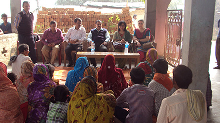 GLRA CEO Mr Ravichandran interacts with the DPO members in East Champaran district in Bihar